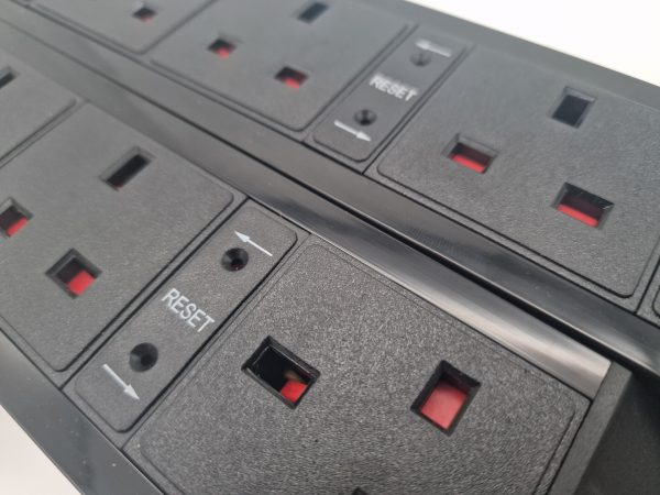 HICON LINK CLOSE UP IMAGE BLACK