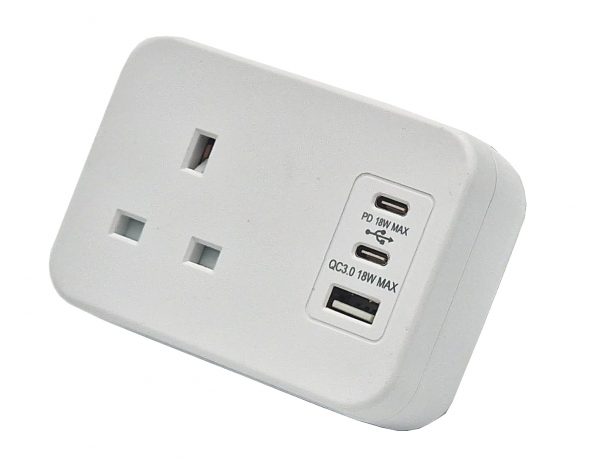 Hicon one single uk socket desktop power unit with dual USB white