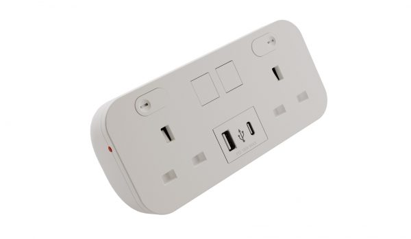 Hicon two dual UK socket desktop power unit with dual USB WHITE and Media outputs
