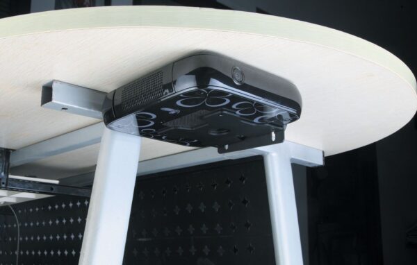 TCM01 Thin Client VESA Mount_with Pole Clamp